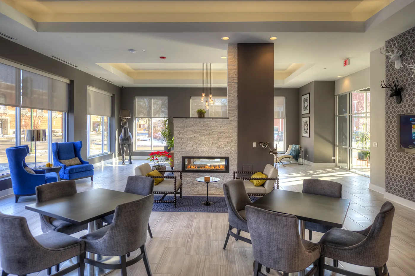 amenity apartments at Midtown Square Apartments in Glenview, IL