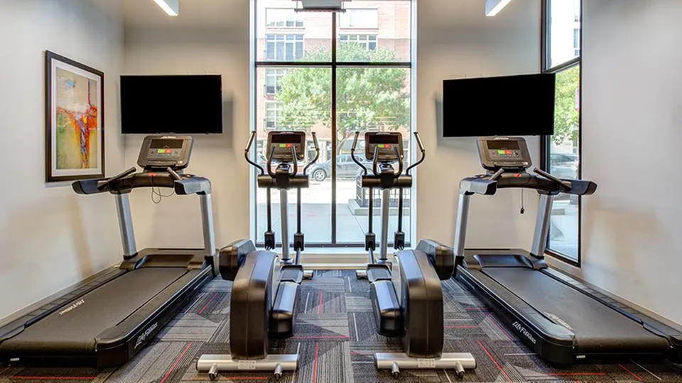 Arrive South Loop Apartments