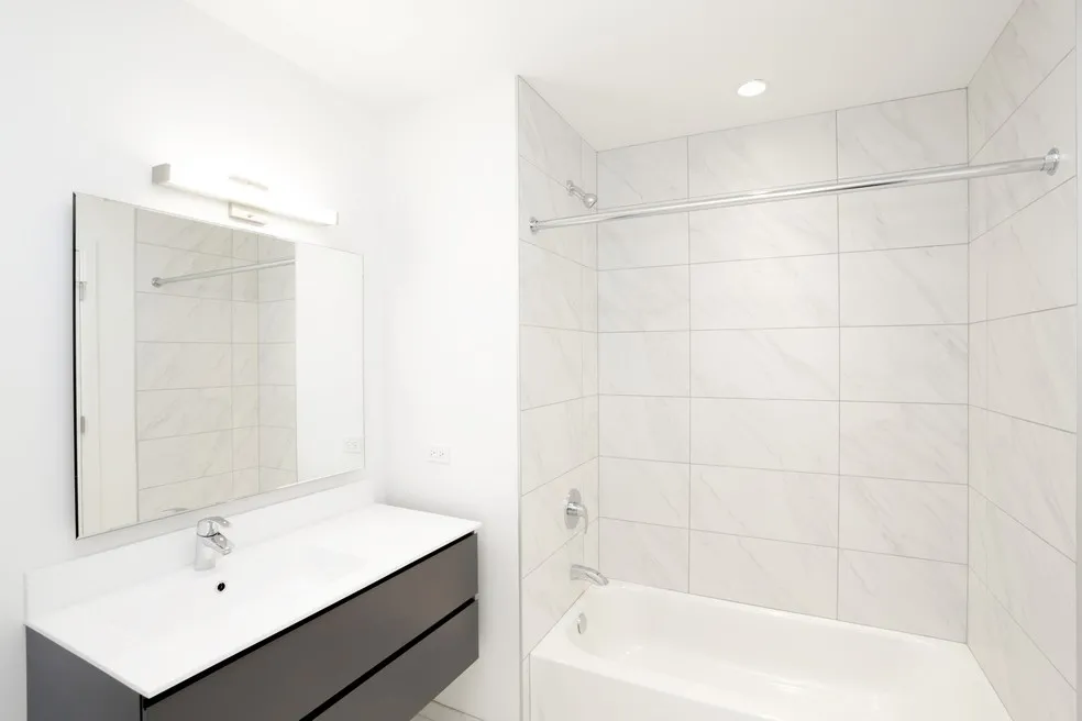 white kitchen at 1819 Lofts in Wicker Park Chicago