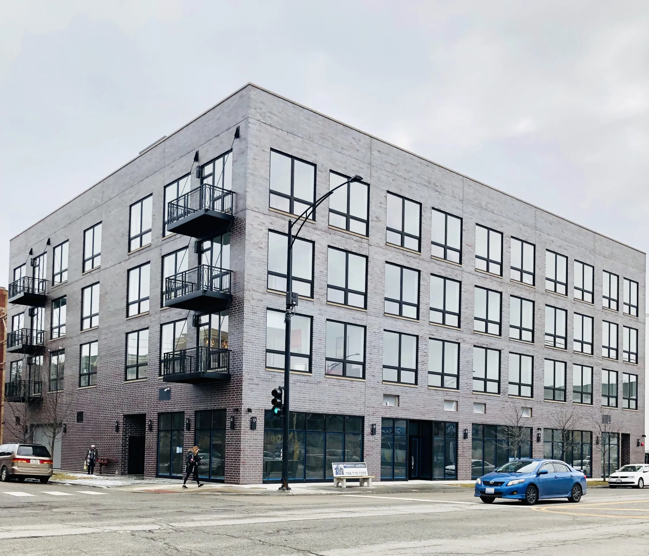 2353 W WABANSIA AVE 60647-Bucktown Gateway Apartments-unit#A401-Chicago-IL