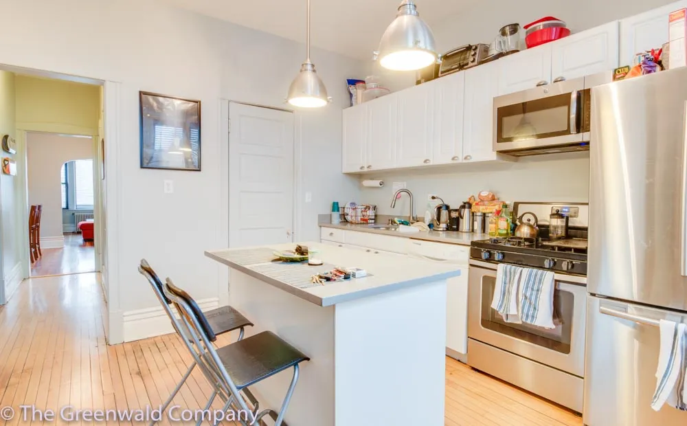 2957 N CALIFORNIA AVE 60618-unit#2S-Chicago-IL