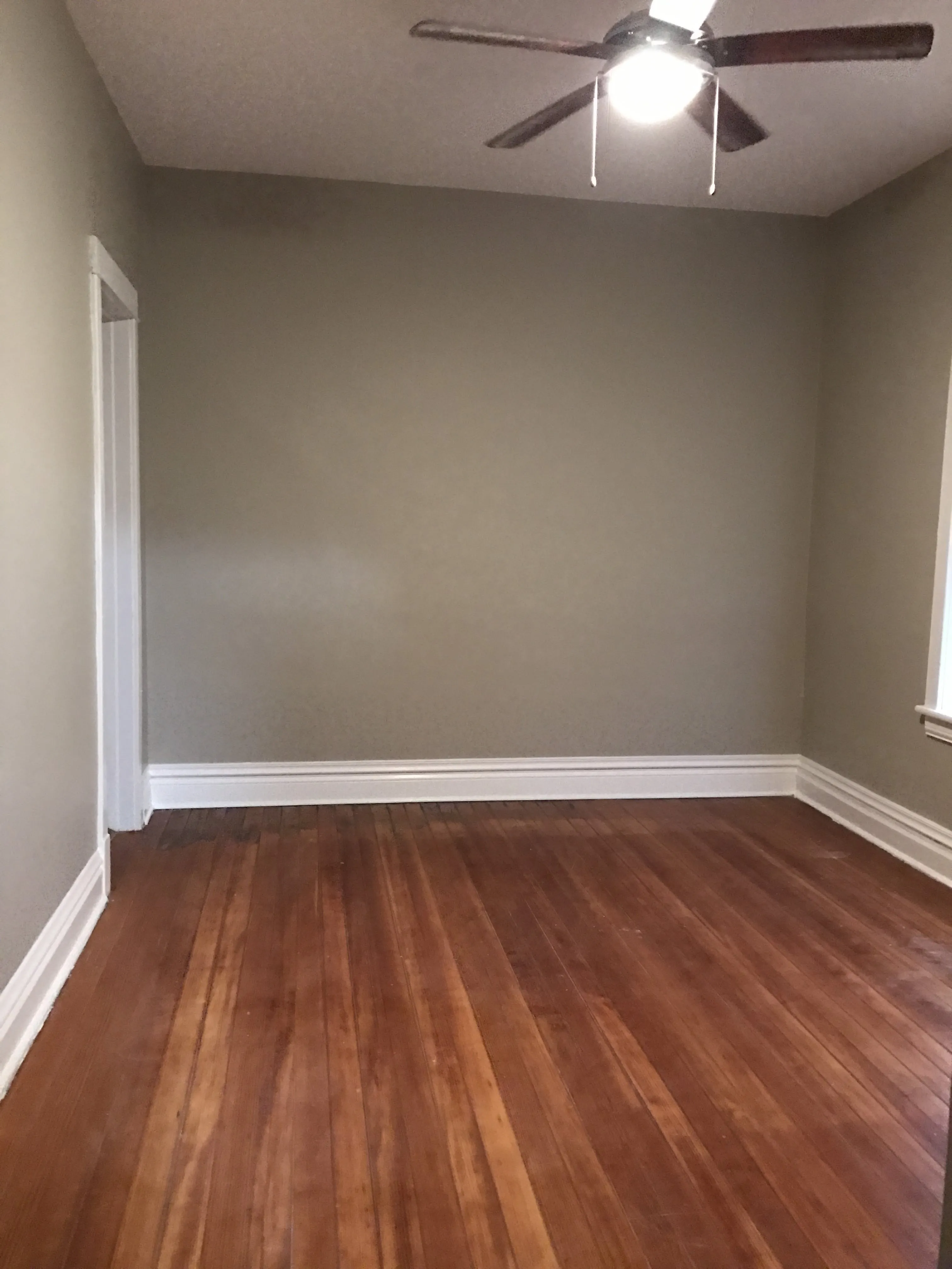 1841 N Hermitage Apartments