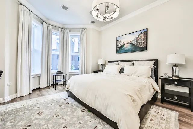 Chestnut Row Apartments