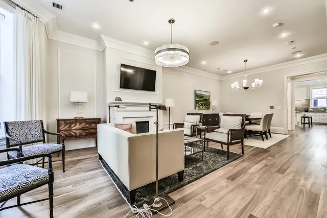 Chestnut Row Apartments