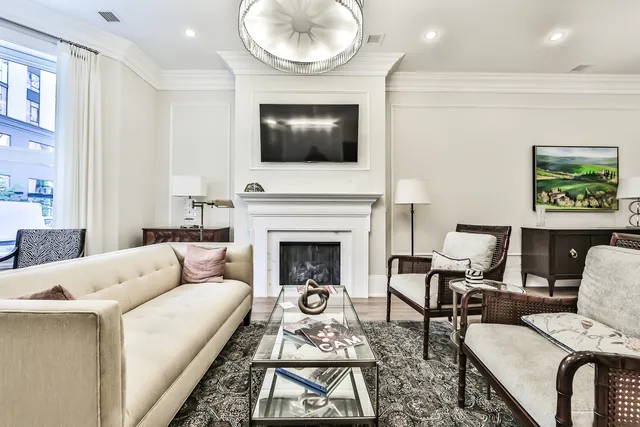 Chestnut Row Apartments