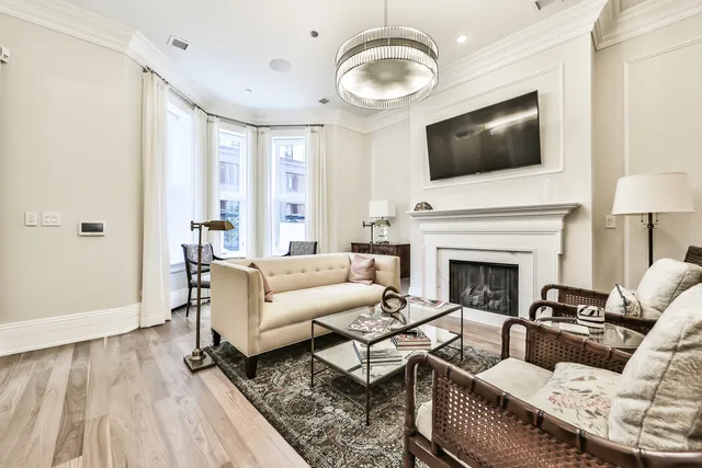 Chestnut Row Apartments