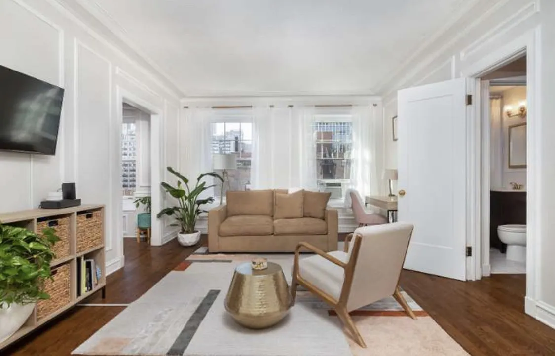 Churchill Apartments