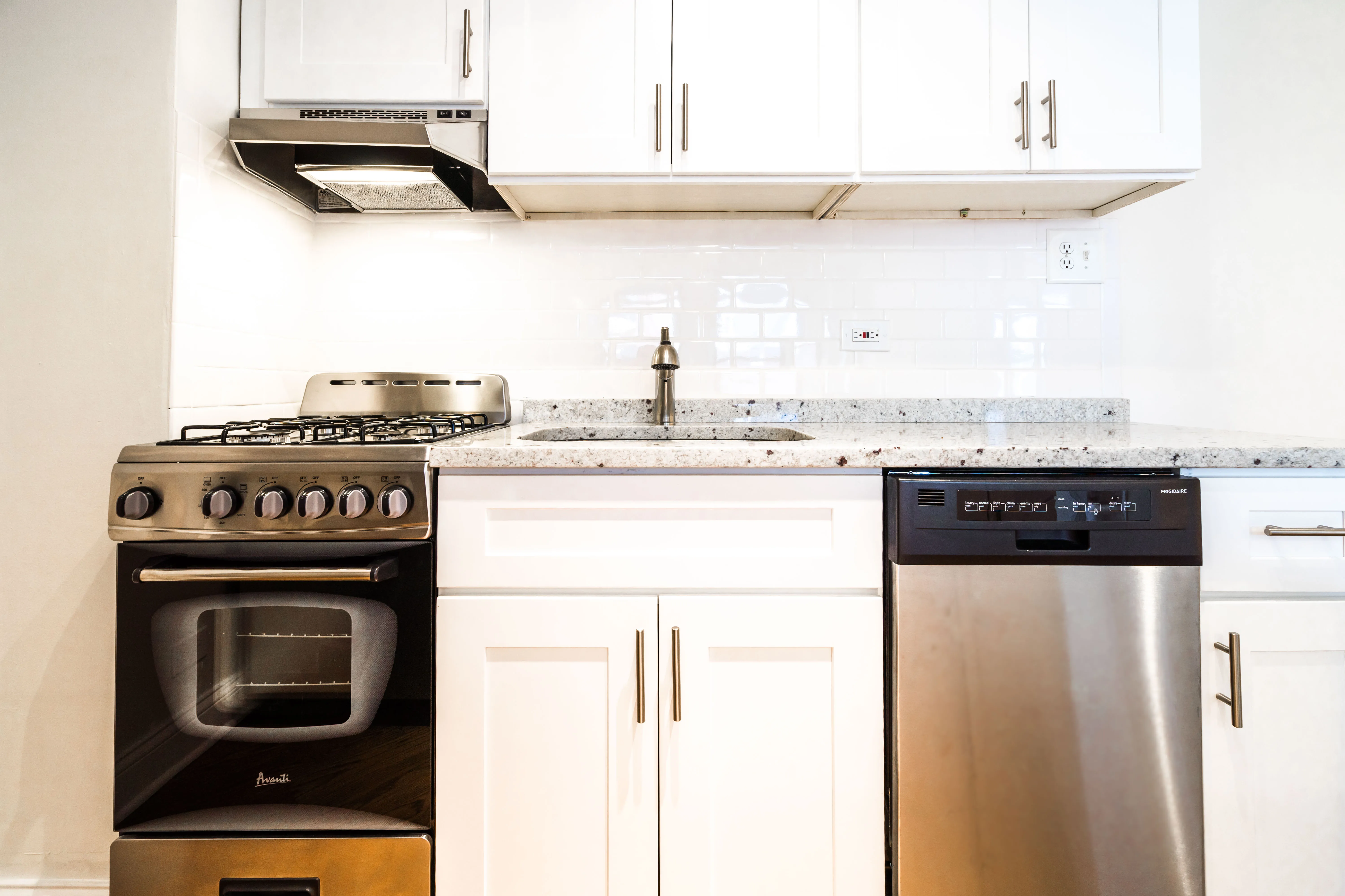 14 West Elm Apartments