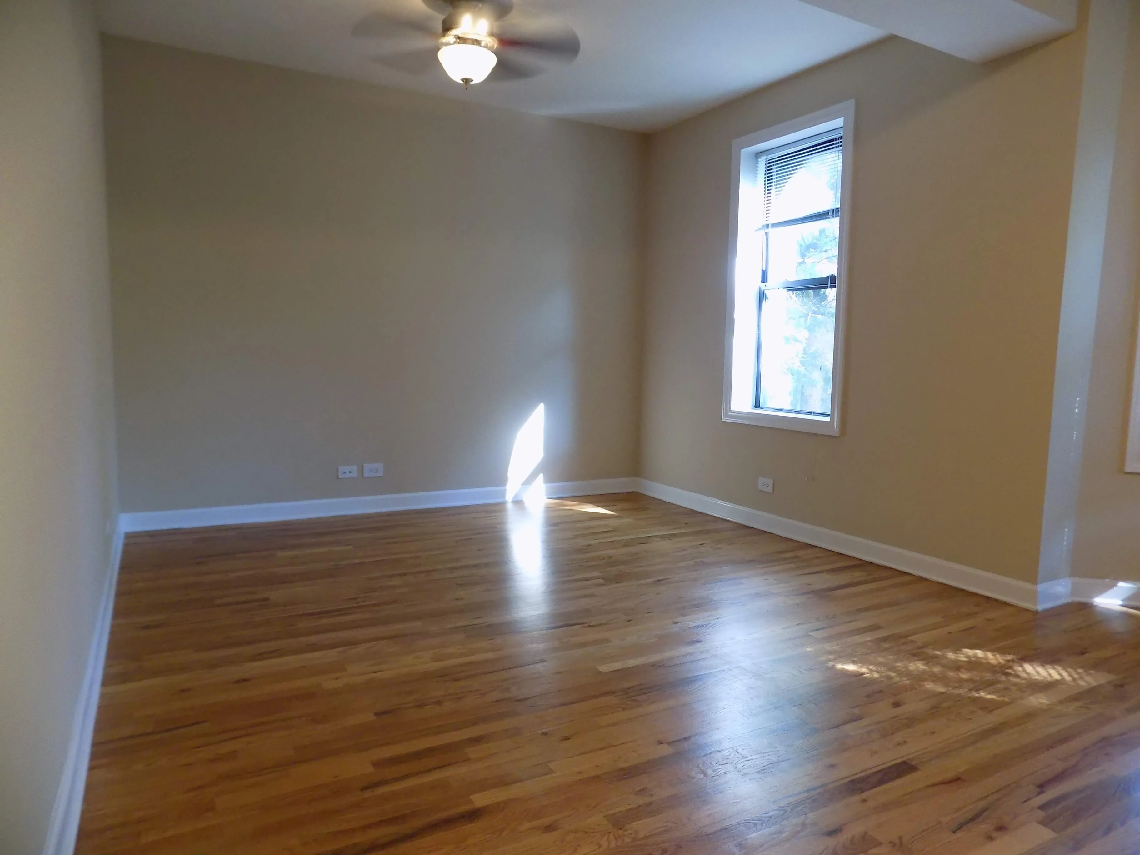 1819 Belmont Apartments