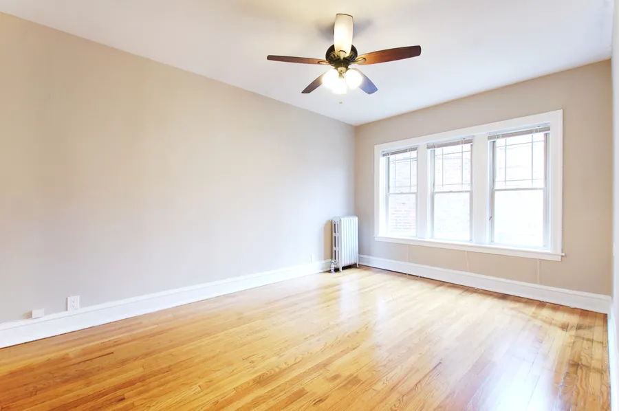 1331 W TOUHY AVE 60626-Touhy Apartments-unit#3S-Chicago-IL