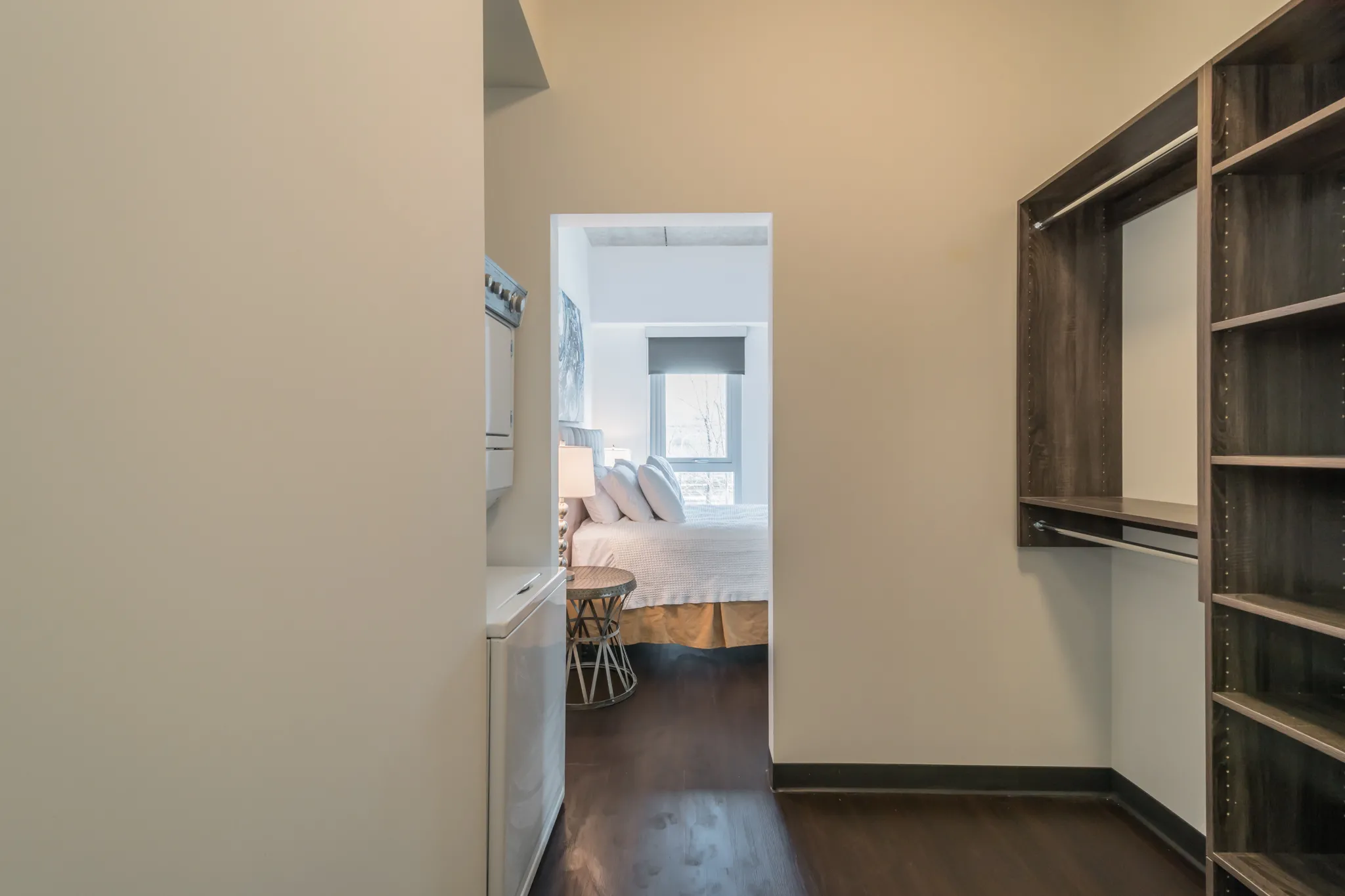 kitchen model at Seven 10 West Apartments in River West Chicago