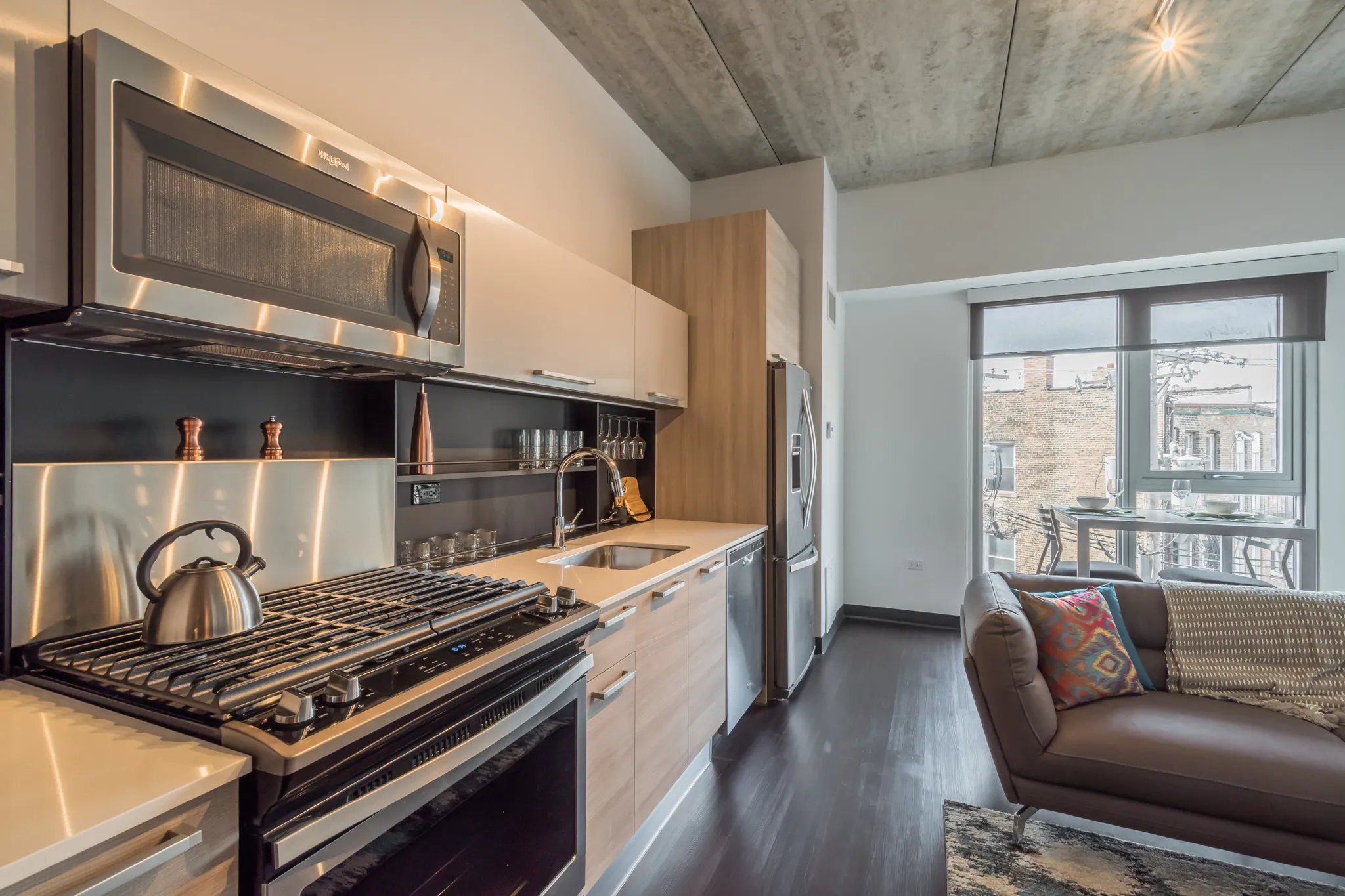 kitchen model at Seven 10 West Apartments in River West Chicago