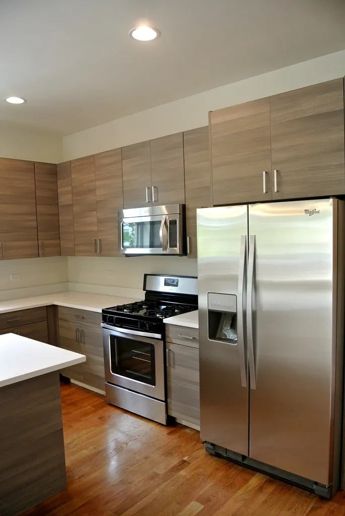 1952 West Erie Apartments