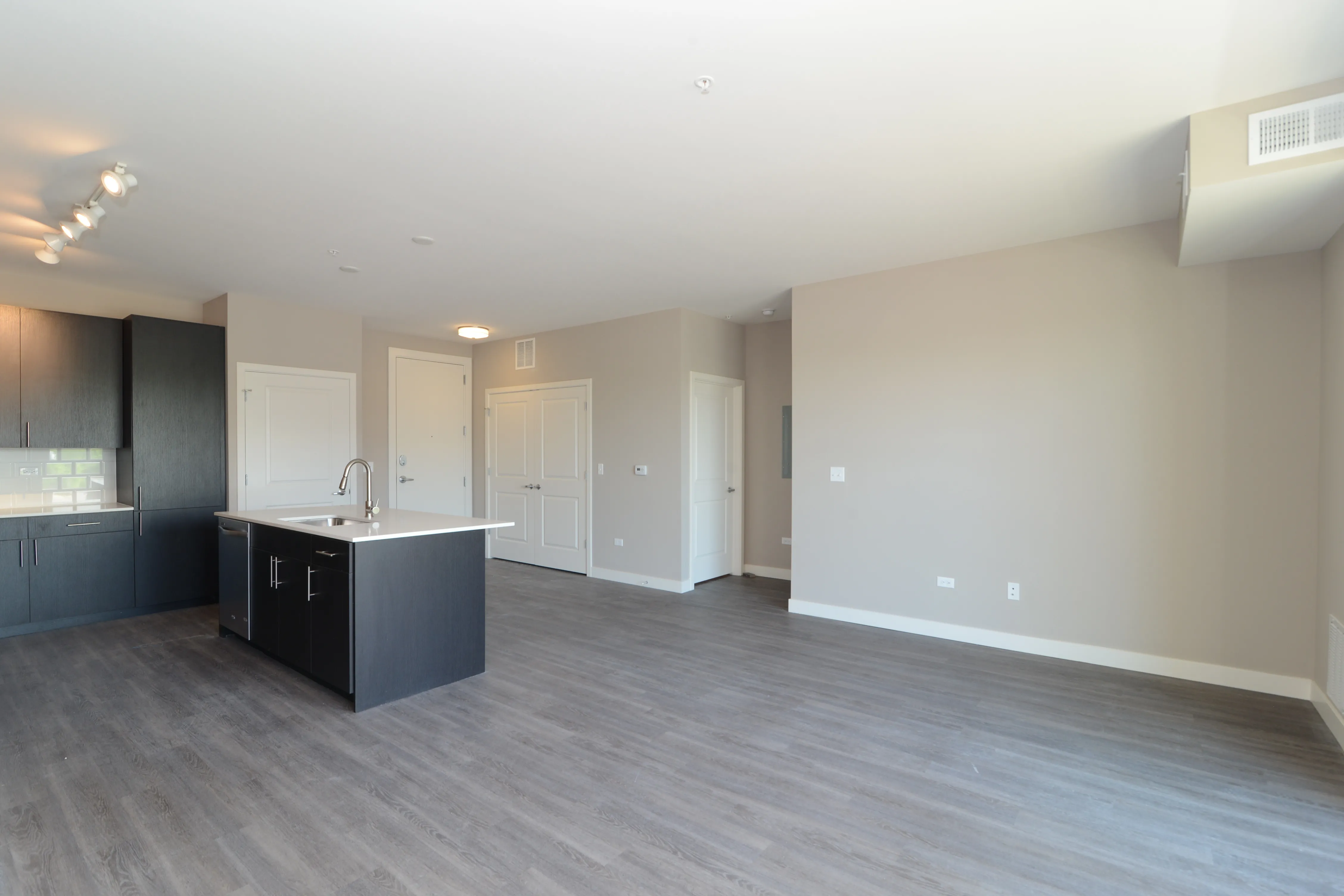 outdoor pools at Woodview Deerfield Apartments