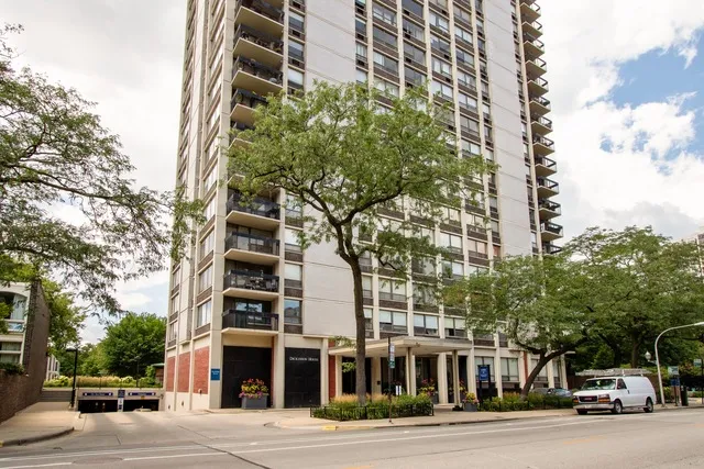 Dickinson House Apartments