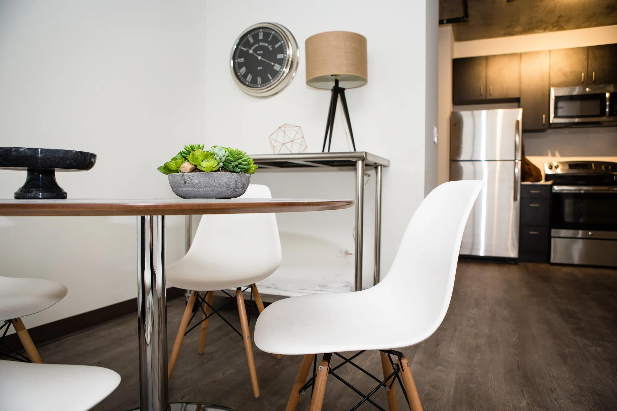 Lakeview 3200 Apartments