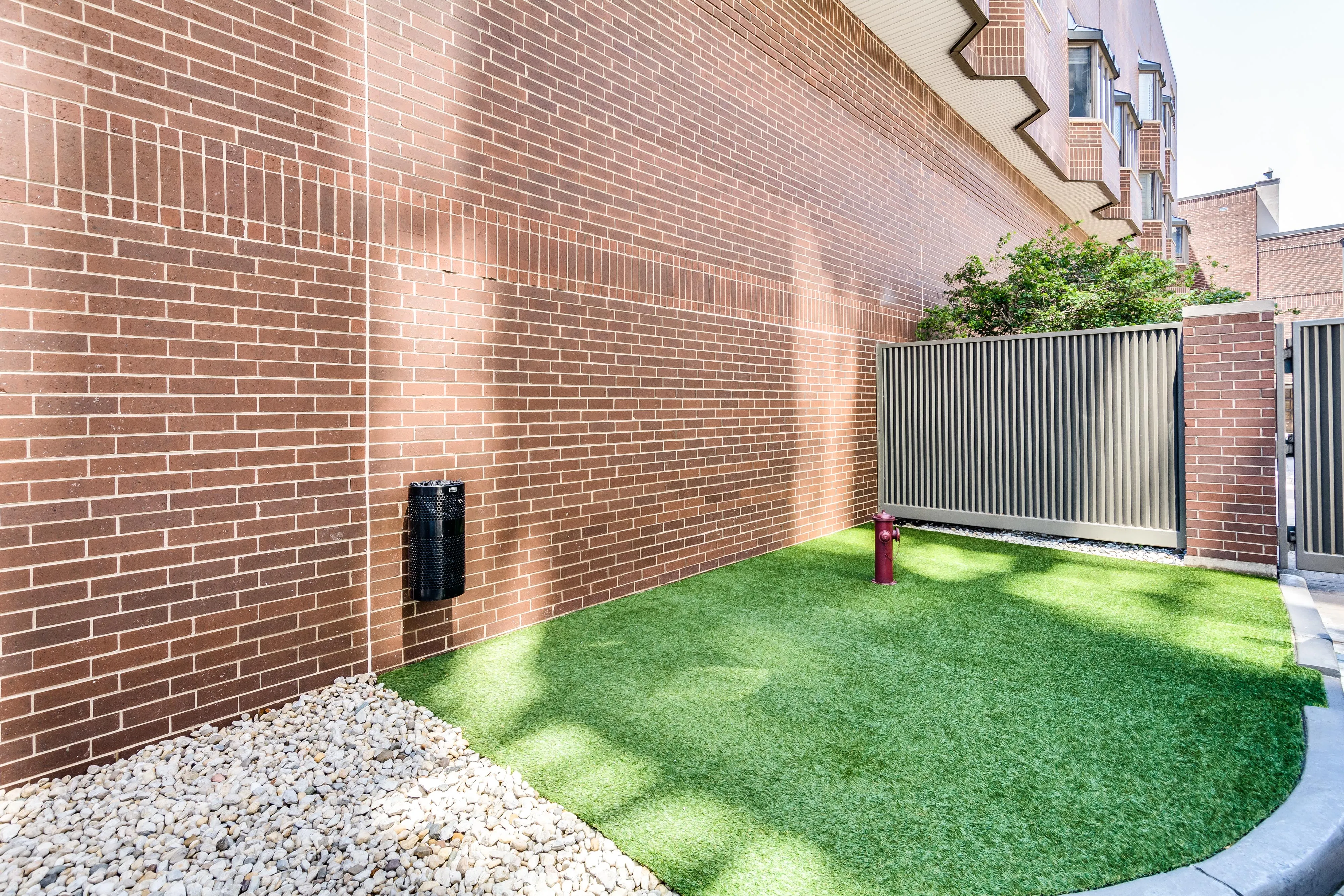 one bedroom model unit at Eugenie Terrace on the Park Apartments