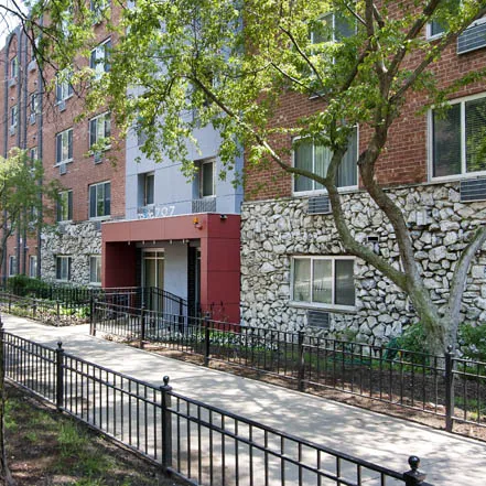 elevation of Reside 707 Apartments in Lakeview Chicago