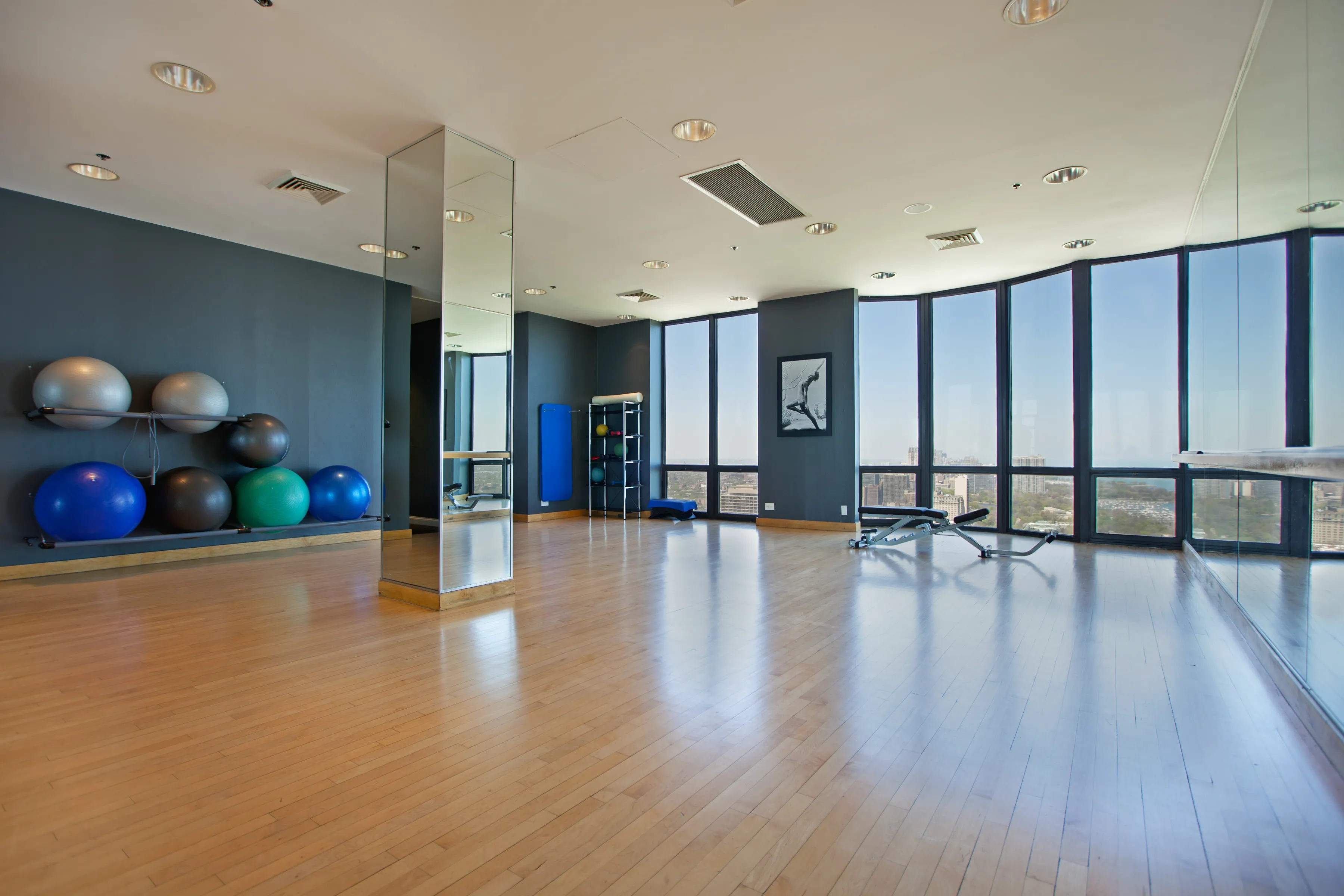 one bedroom model unit at Eugenie Terrace on the Park Apartments