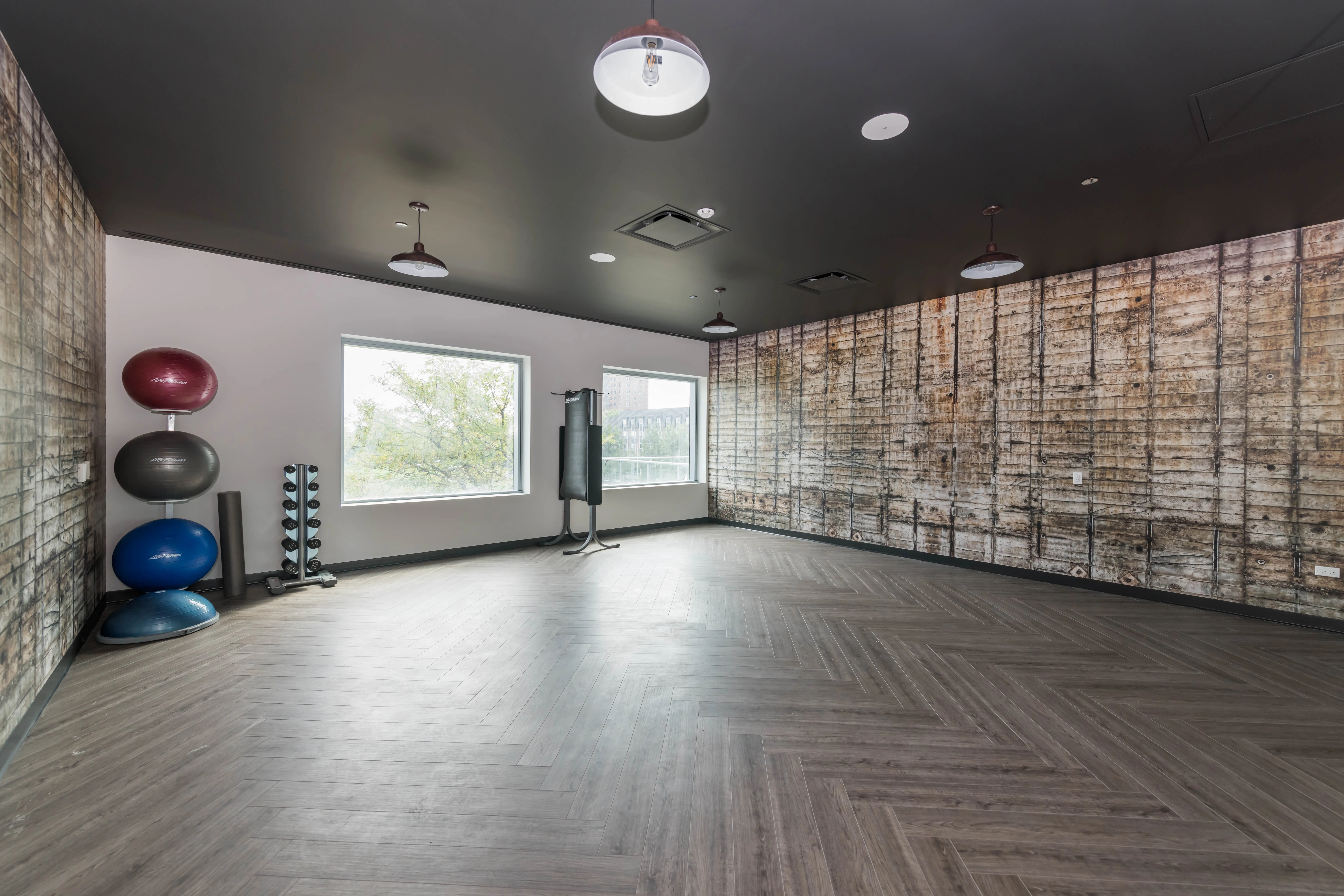 Eight Eleven Uptown Apartments