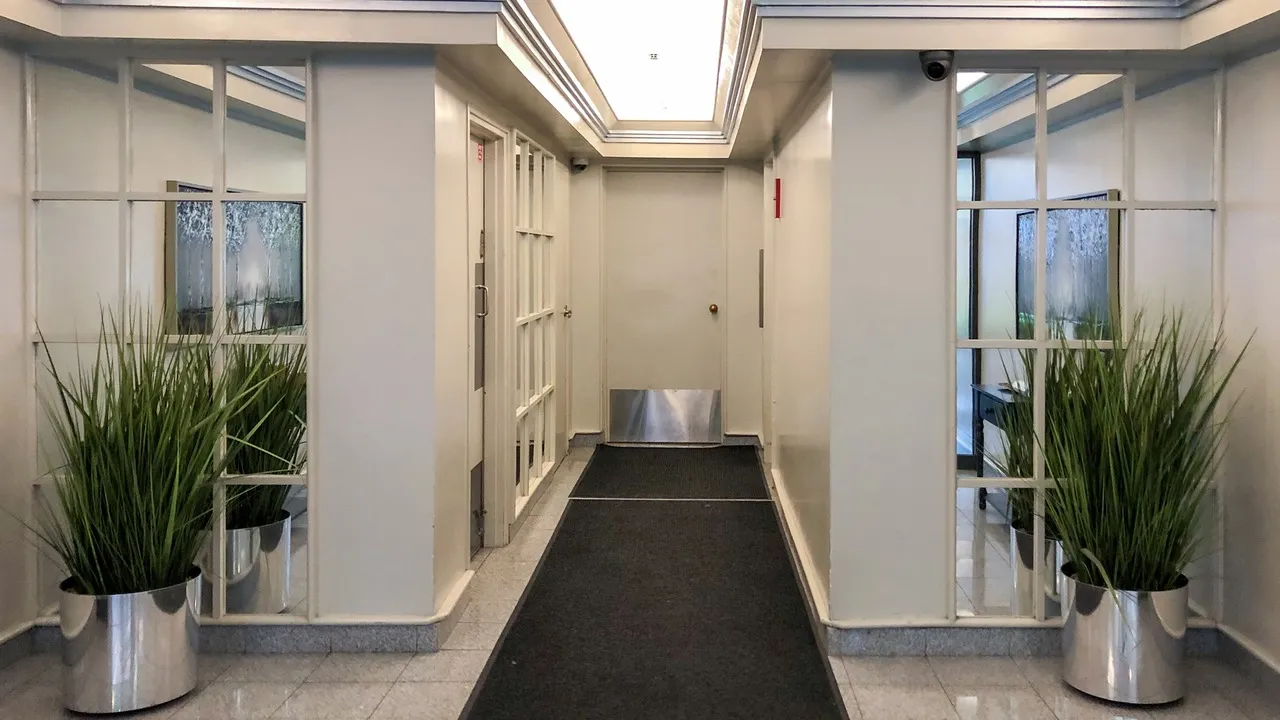 426 W BARRY AVE 60657-unit#503-Chicago-IL