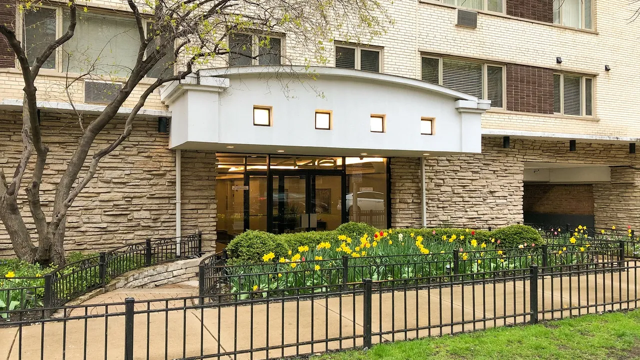 426 W BARRY AVE 60657-unit#503-Chicago-IL