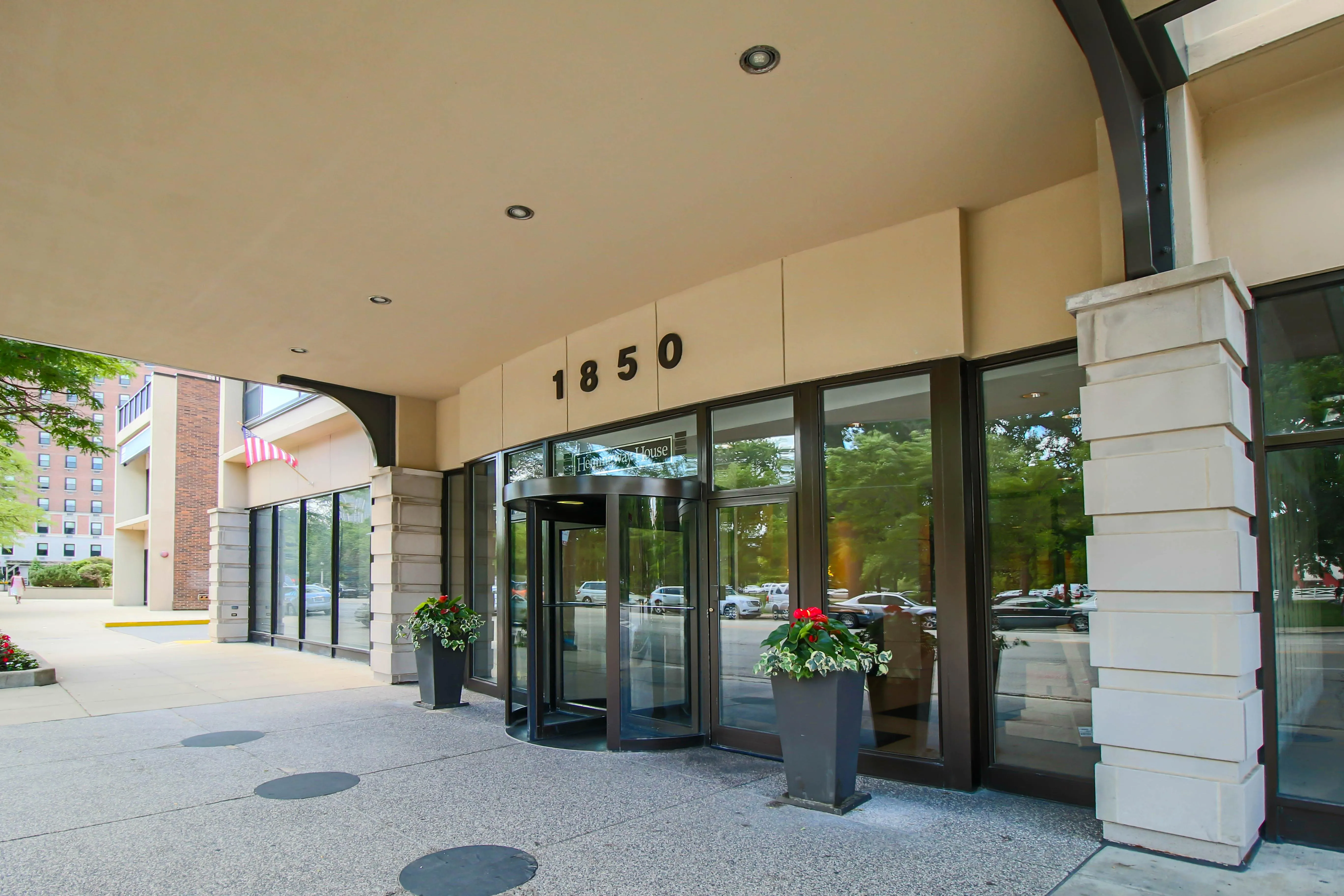 1850 N CLARK ST 60614-Hemingway-unit#1606-Chicago-IL