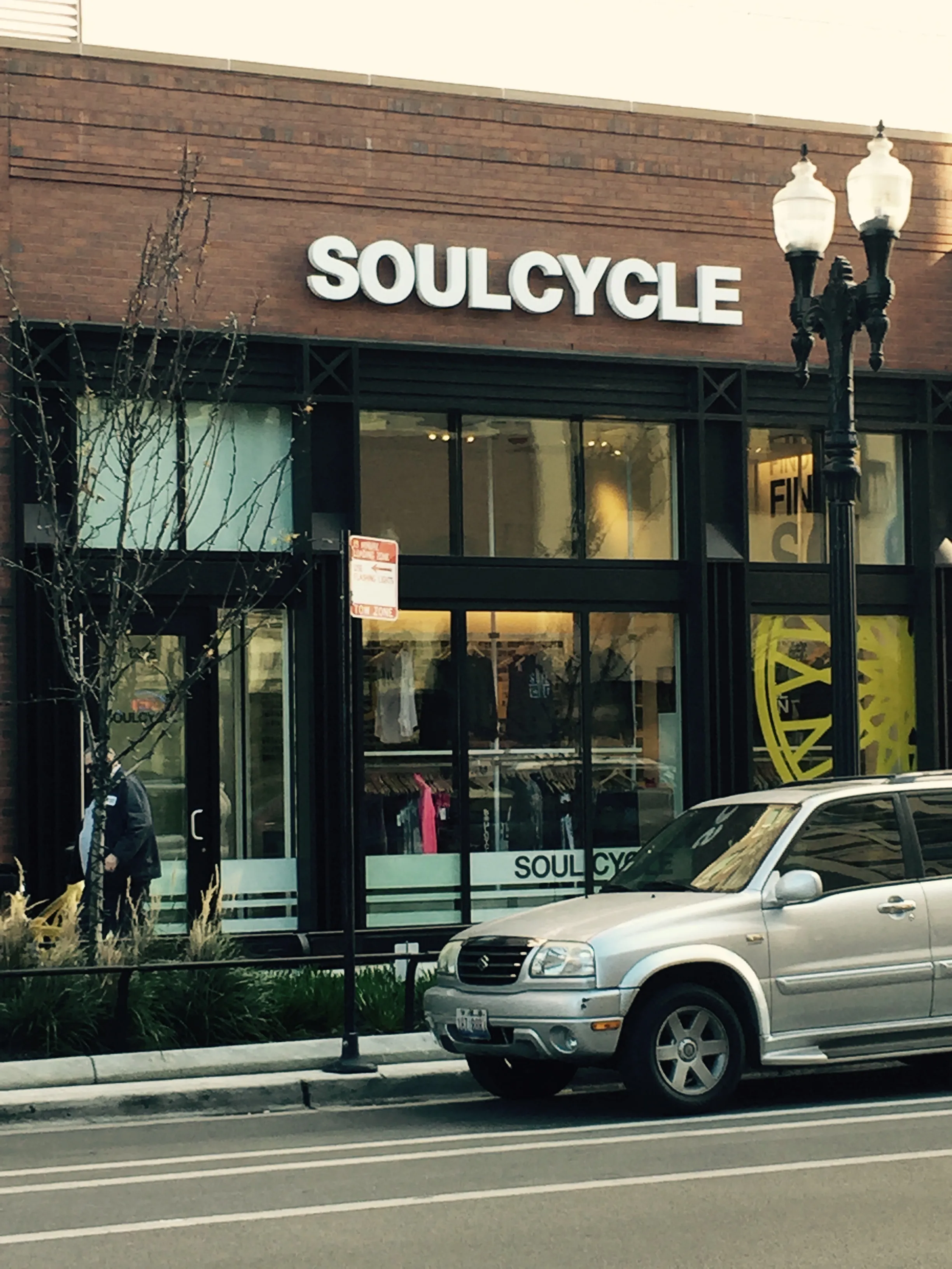 303 W SCOTT ST 60610-Old Town Square Two-unit#A303-Chicago-IL