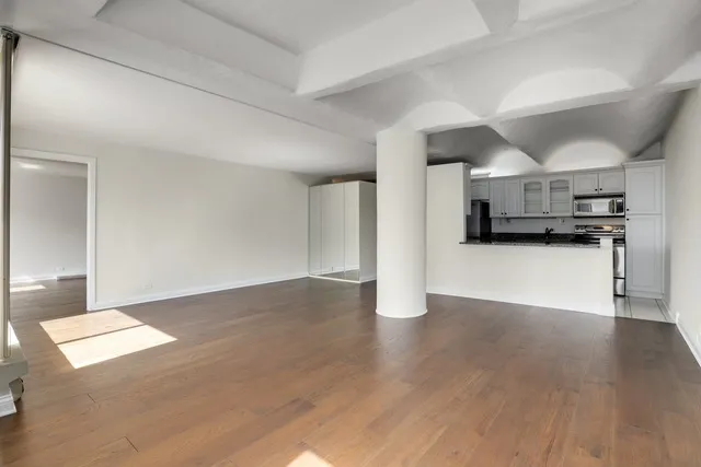  Fulton House Apartments