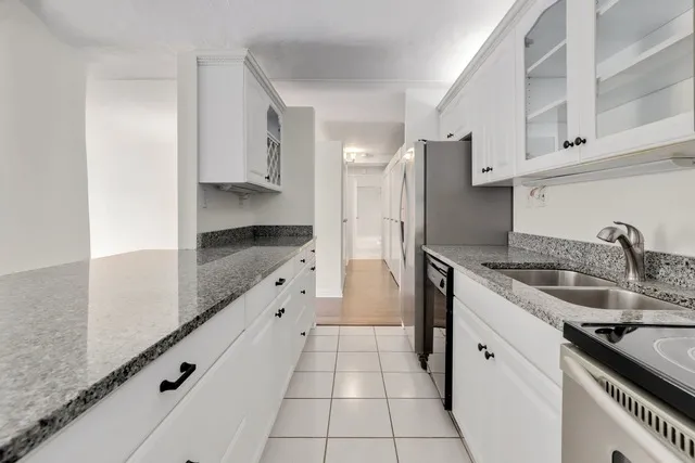  Fulton House Apartments