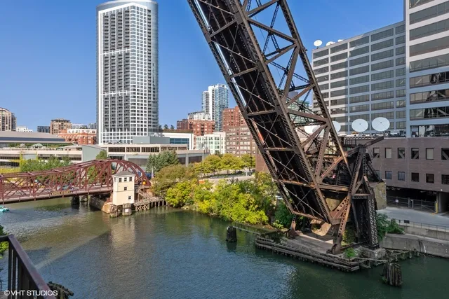  Fulton House Apartments