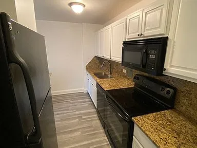 5701 N SHERIDAN RD 60660-Hollywood Towers-unit#5S-Chicago-IL