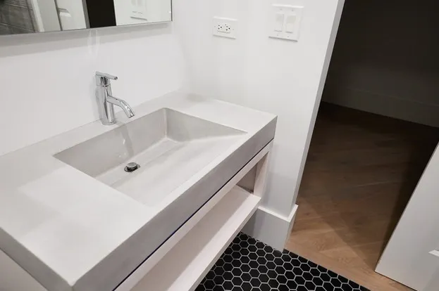 front of building at 2228 North Halsted Apartments