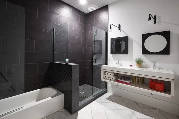 front of building at 2228 North Halsted Apartments