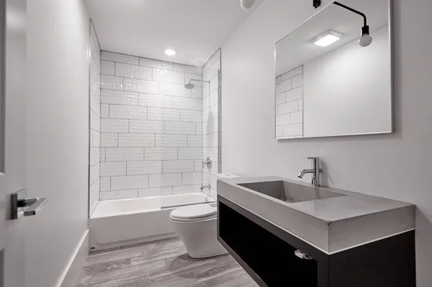 front of building at 2228 North Halsted Apartments