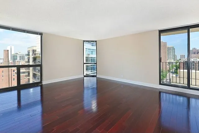 Hermitage on Huron Apartments