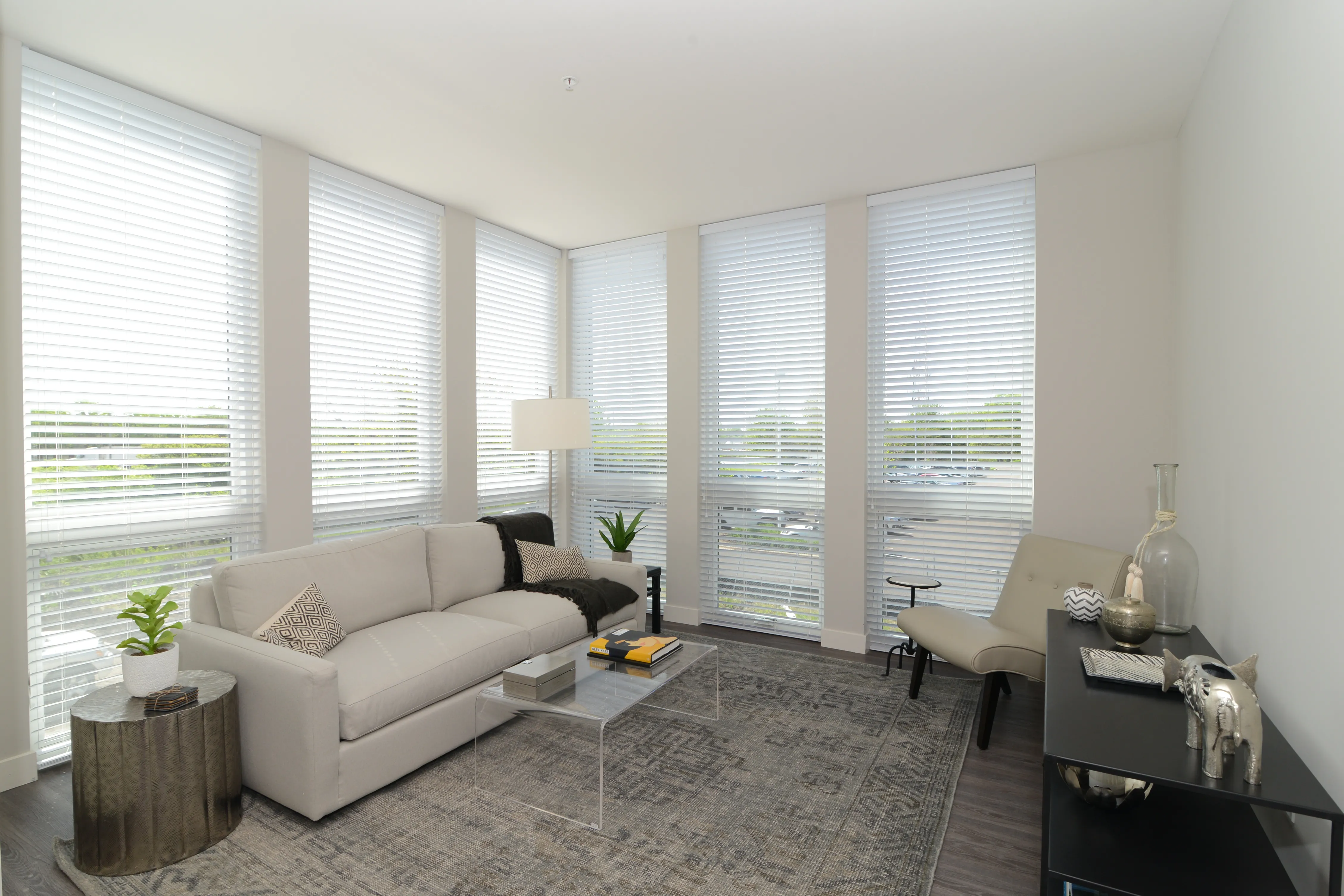 outdoor pools at Woodview Deerfield Apartments