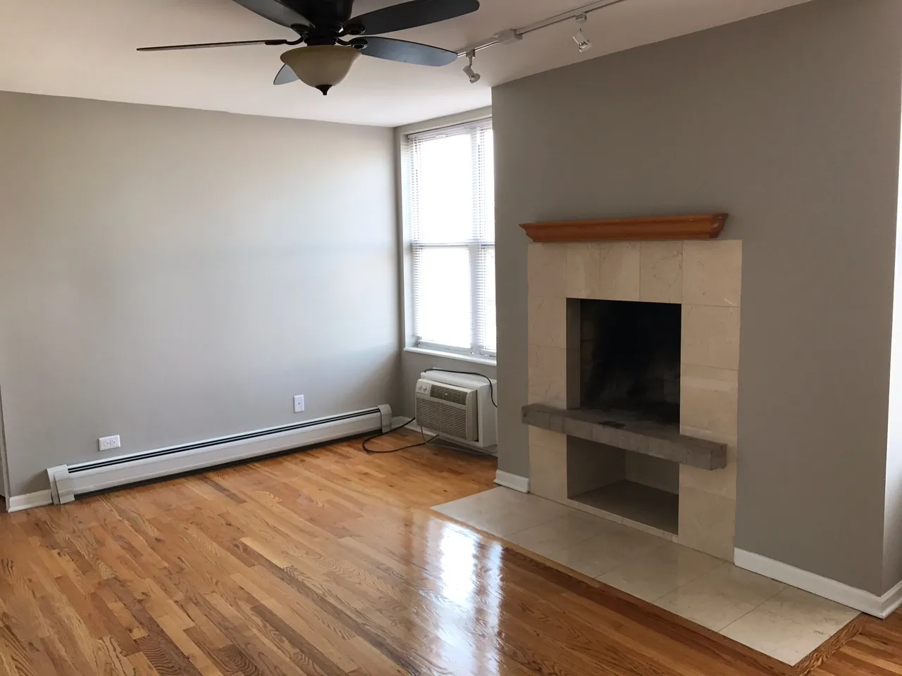 800 West Lill Apartments