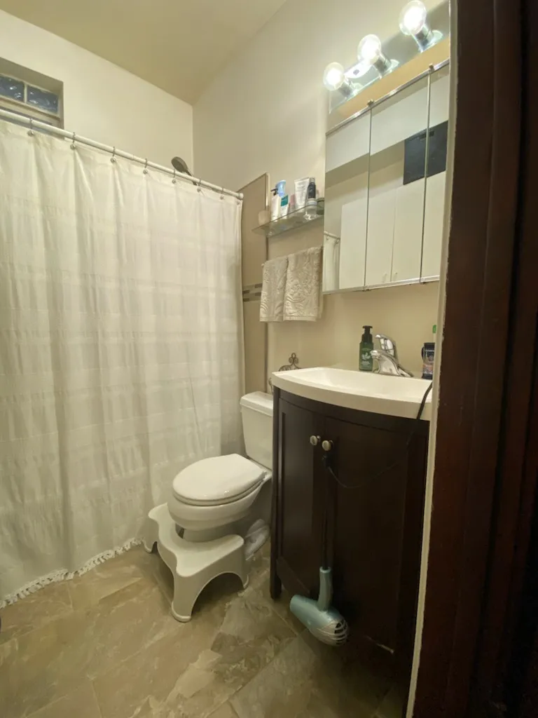 2143 N OAKLEY AVE 60641-unit#02-Chicago-IL