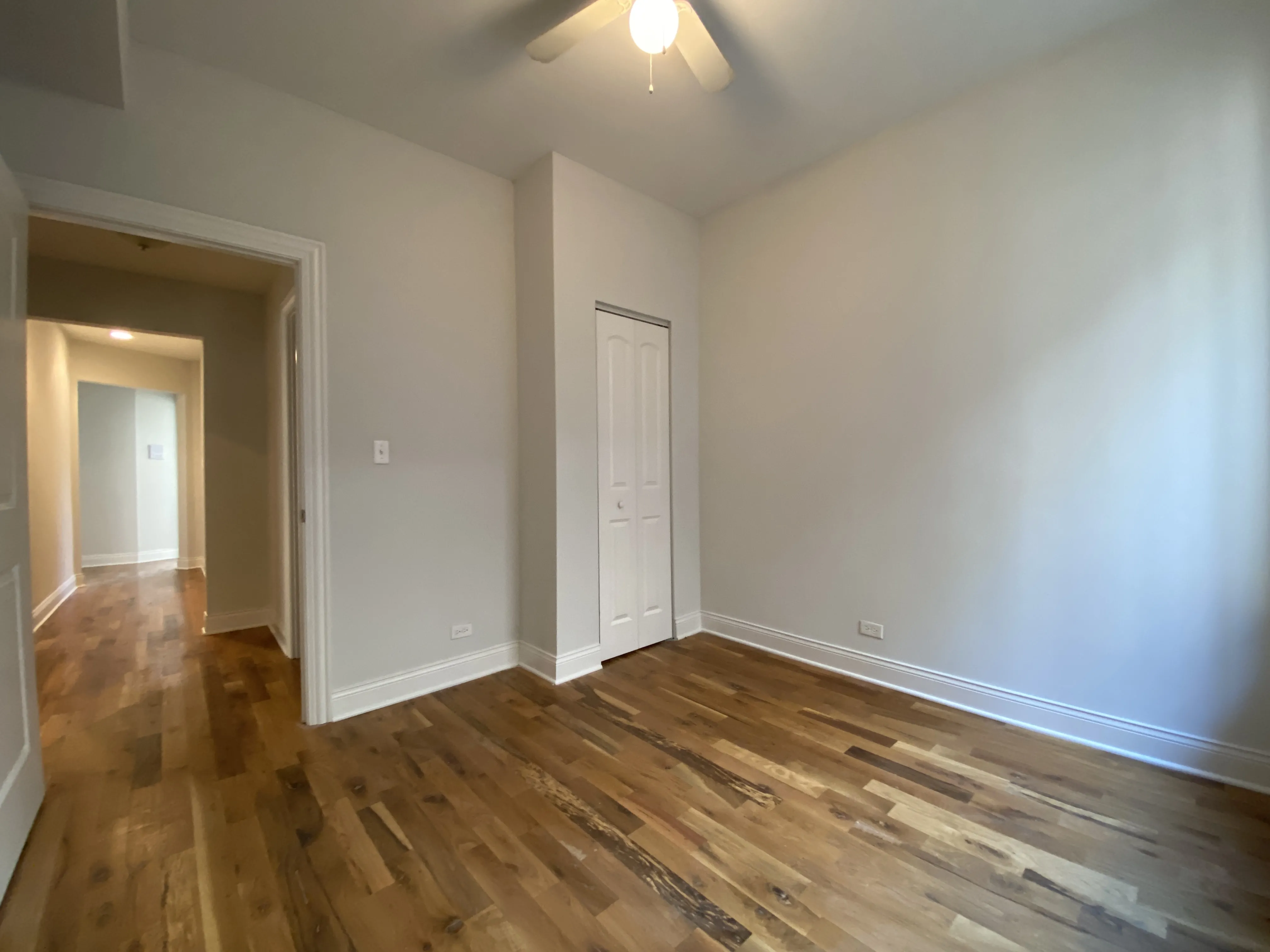 4401 North Clark Apartments