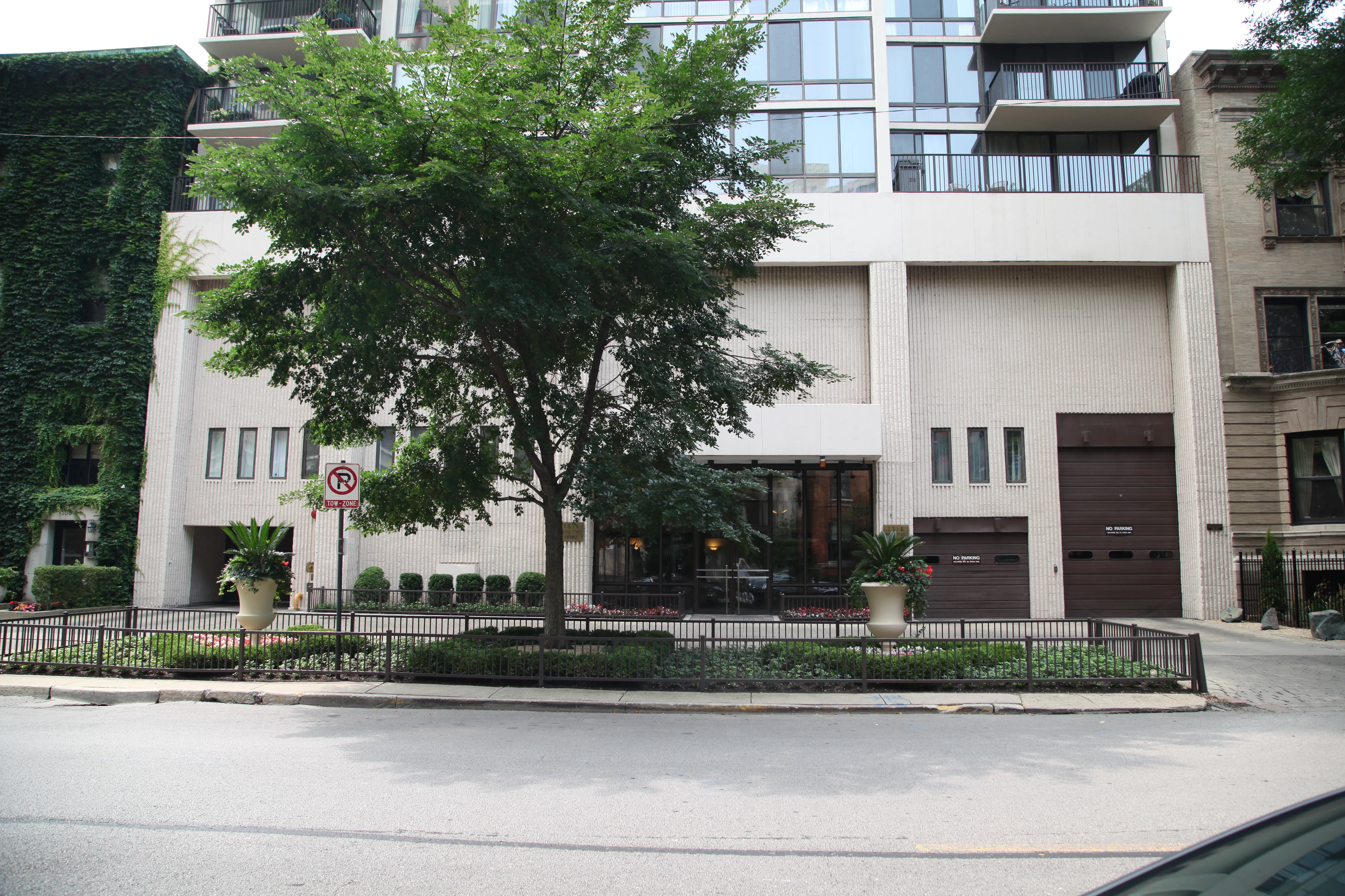 1516 N STATE ST 60610-1516 N State-Chicago-IL