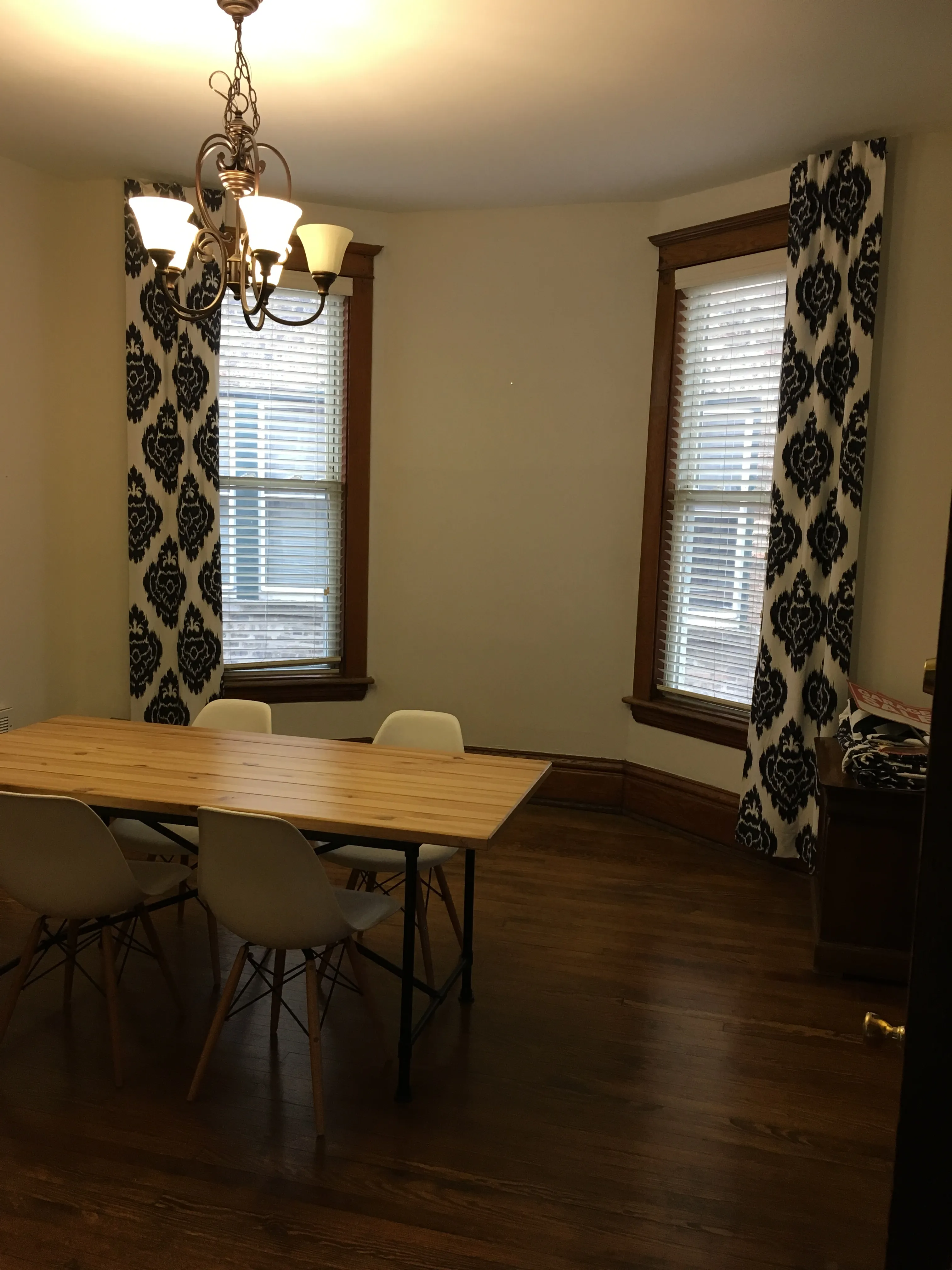1925 W LARCHMONT AVE 60613-1925 W. Larchmont-unit#03-Chicago-IL