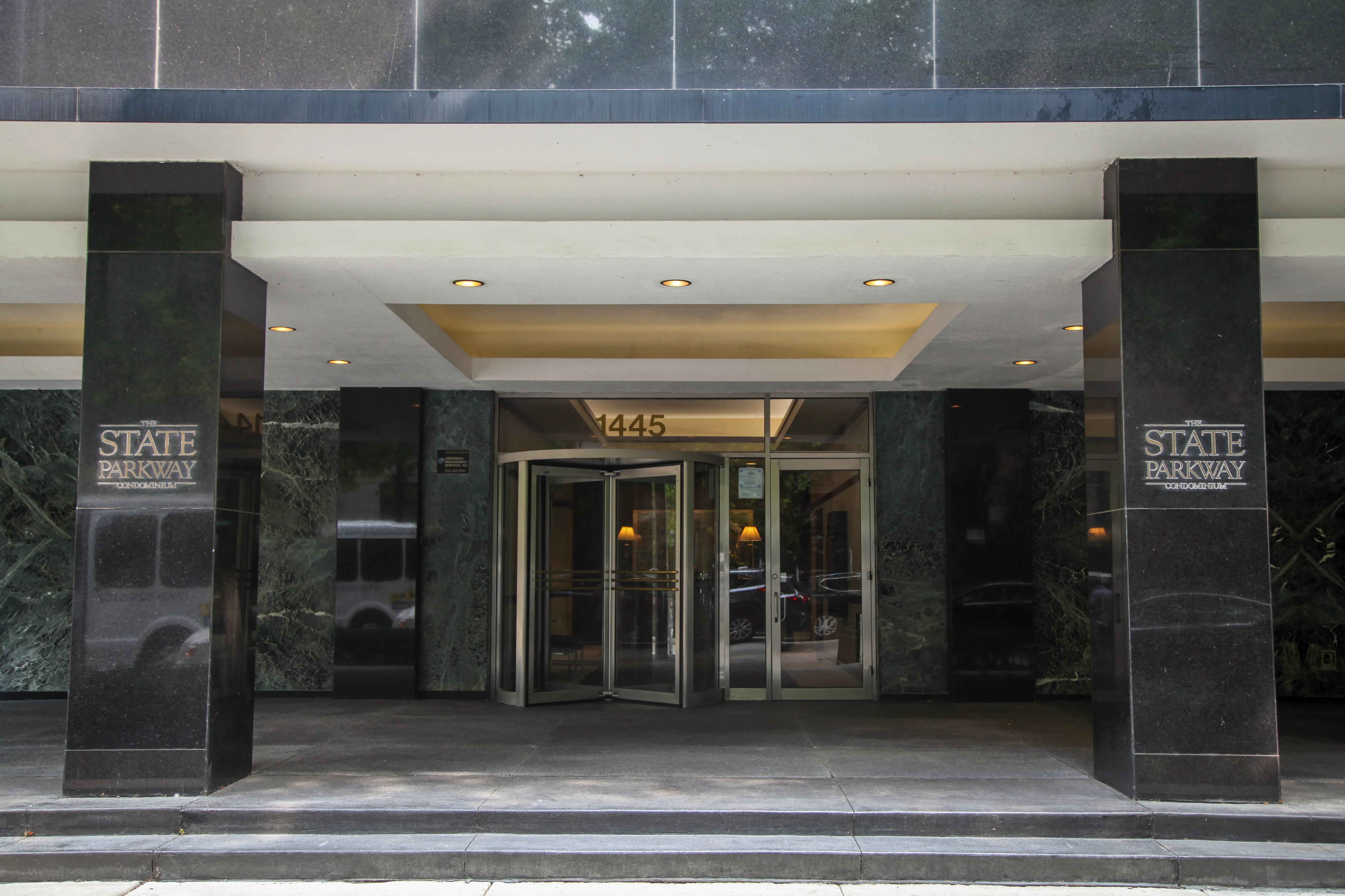 State Parkway Apartments