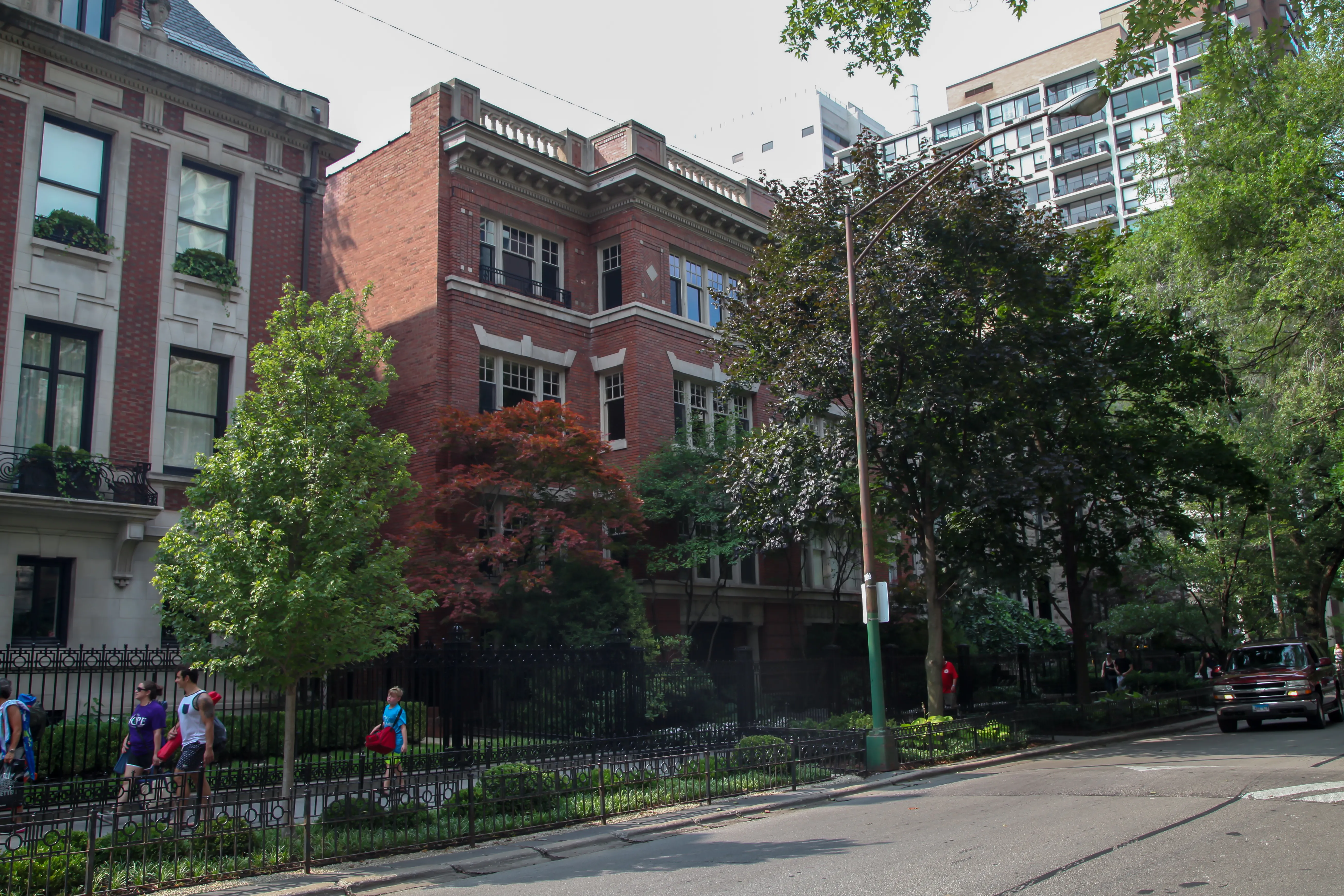 1350 N State Apartments