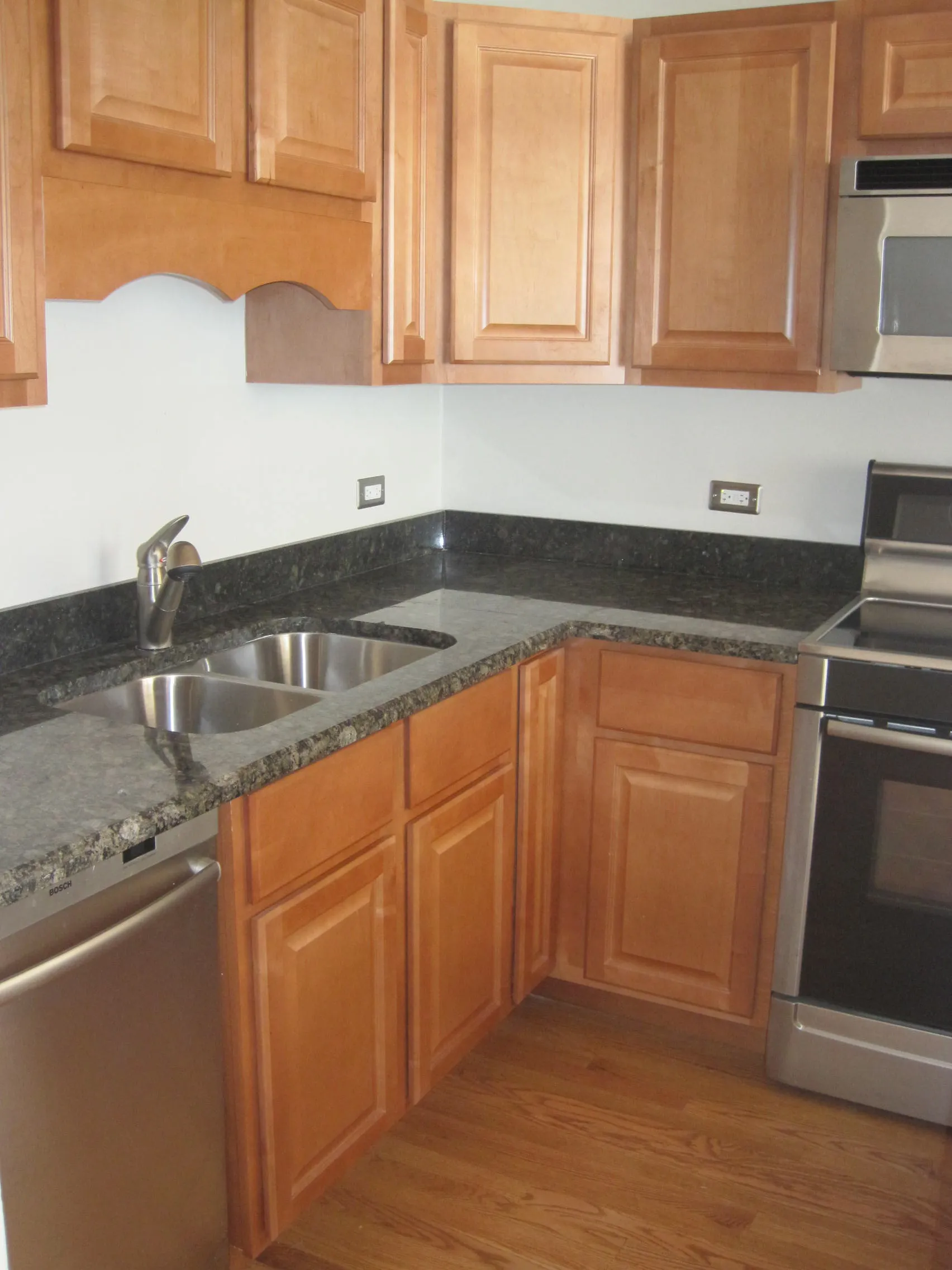 3660 N LAKESHORE DR 60613-New York Building -unit#1205-Chicago-IL