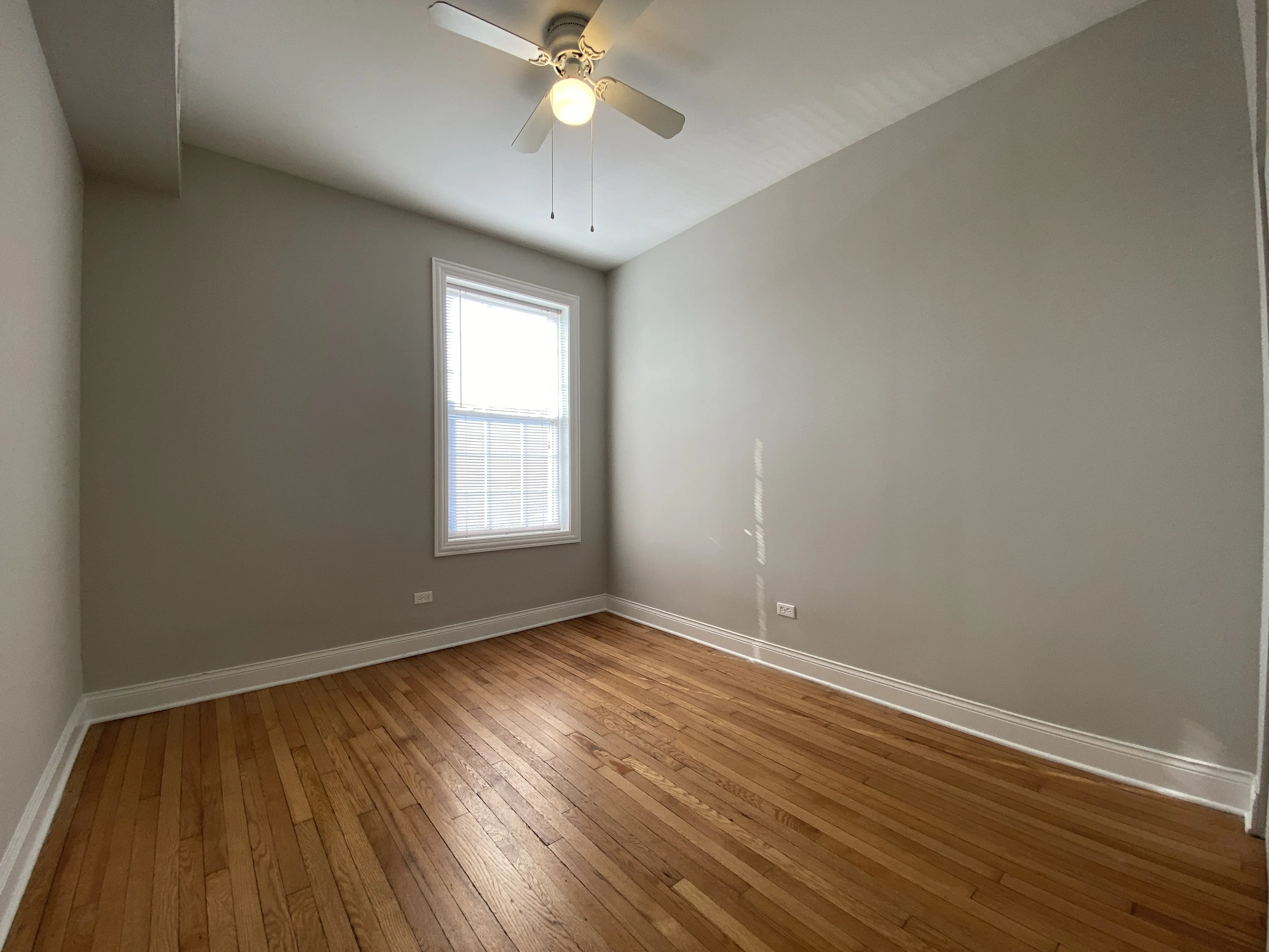 4401 North Clark Apartments