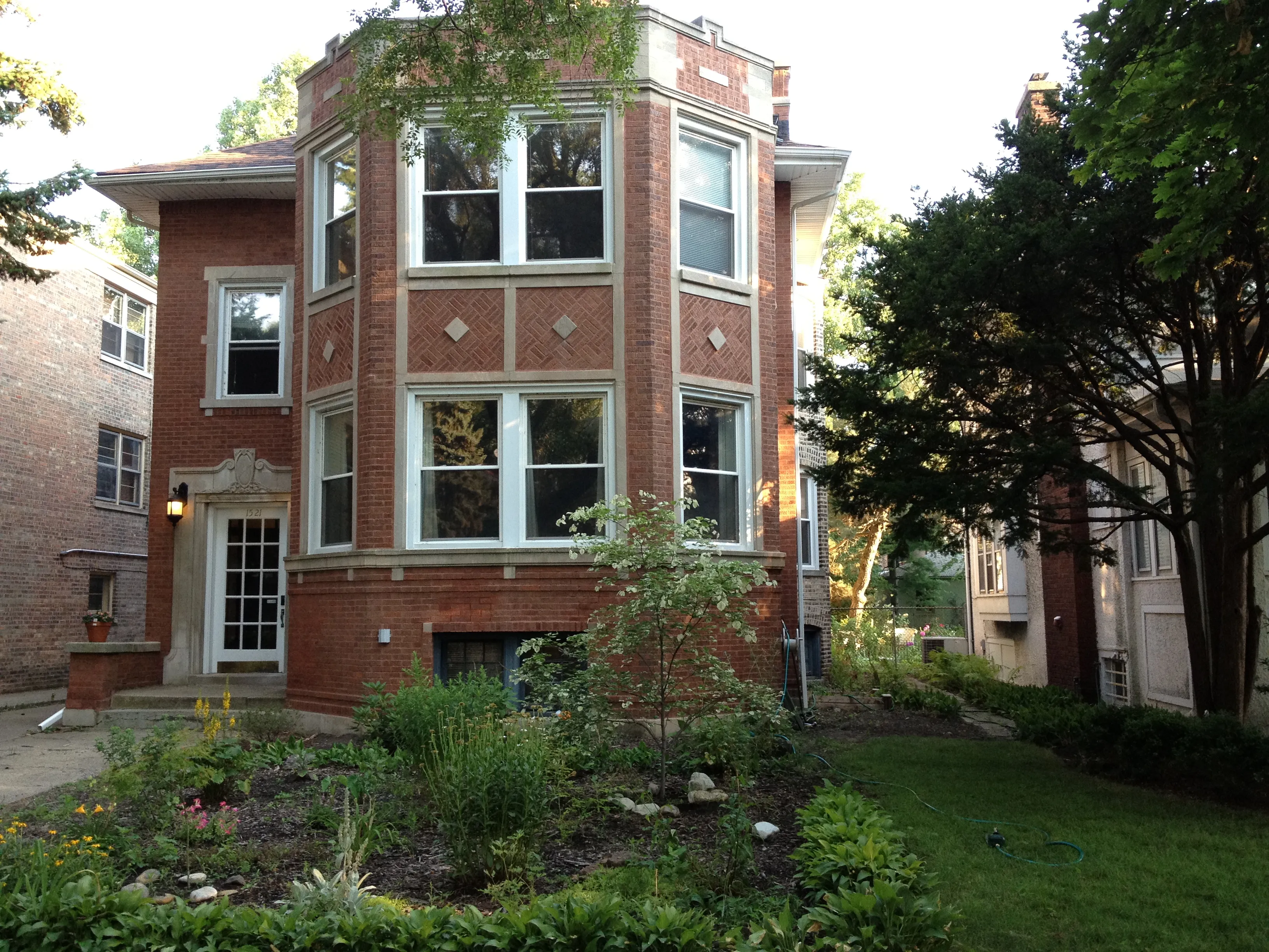 1521 W JUNEWAY TER 60626-The Juneway-unit#2-Chicago-IL