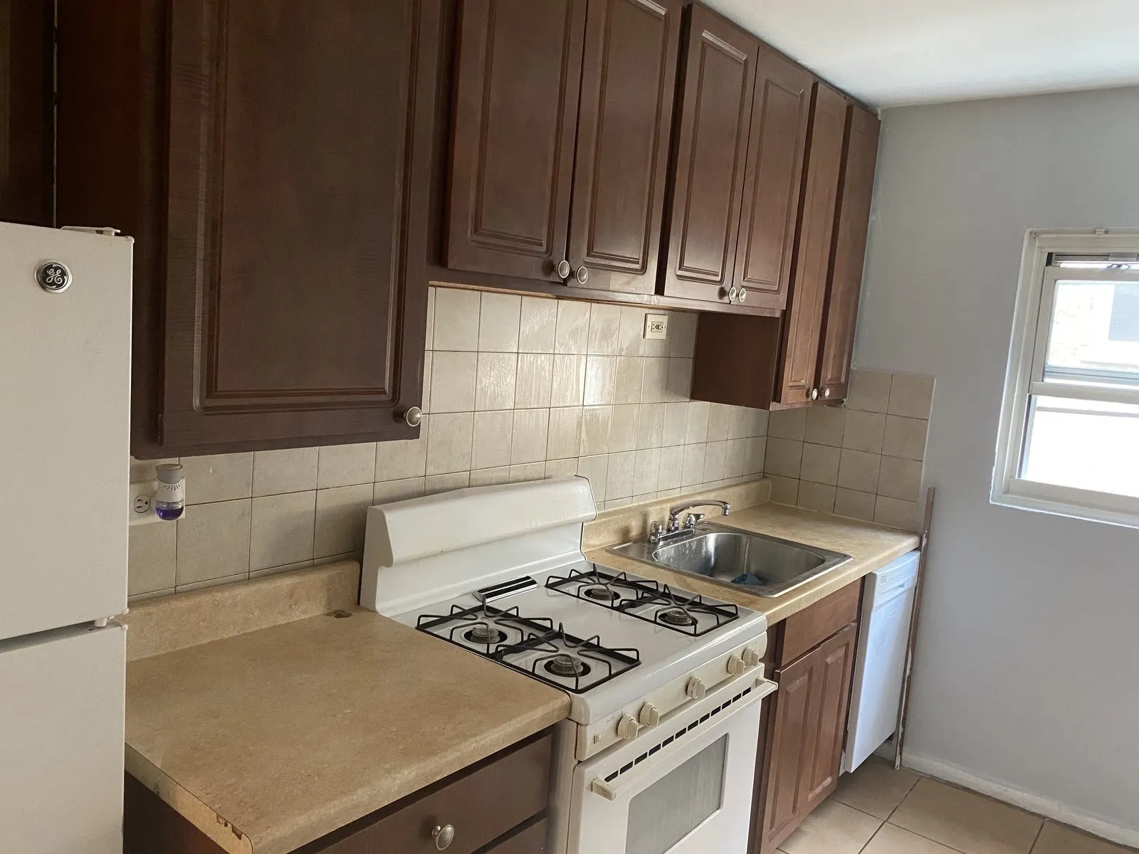7361 N RIDGE BLVD 60645-unit#2C-Chicago-IL