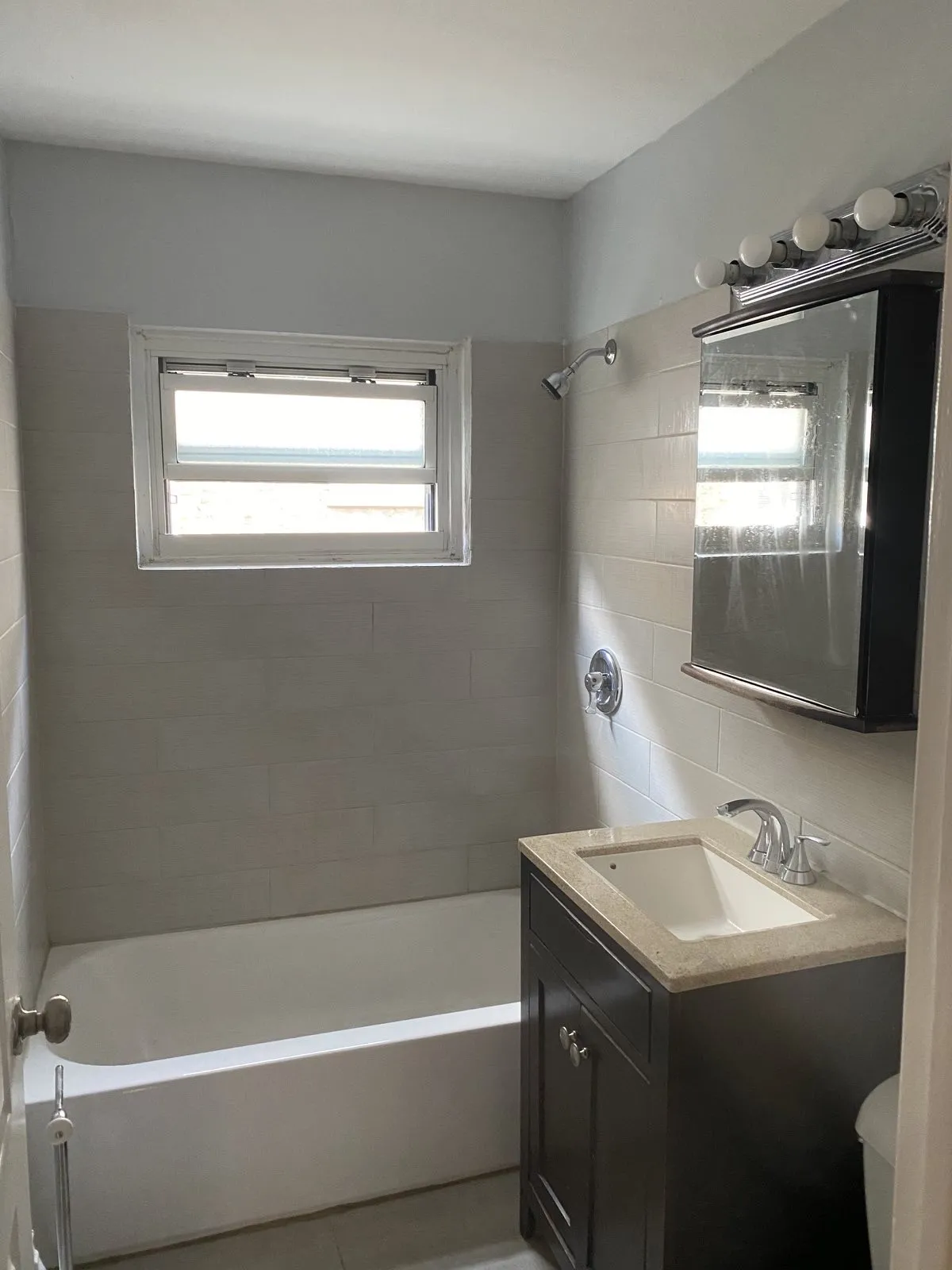 7361 N RIDGE BLVD 60645-unit#2C-Chicago-IL