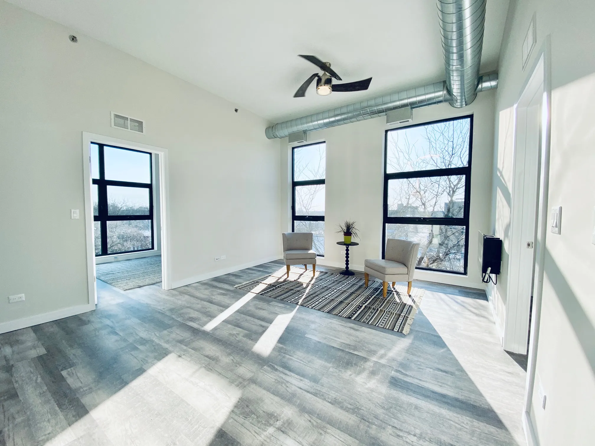 2150 W LAWRENCE AVE 60625-2150 W Lawrence-Chicago-IL